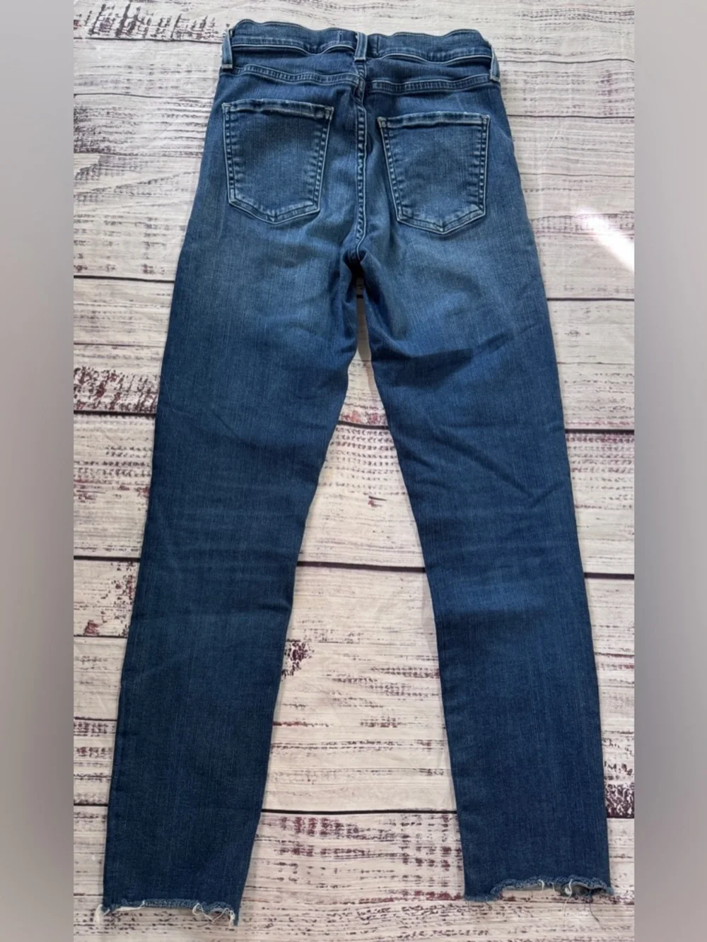 AGOLDE Sophie Crop Jeans Size 24 Medium Wash Raw Hem Stretch Denim - Picture 9 of 9